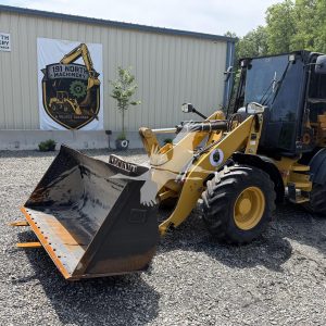2021 CATERPILLAR 908M